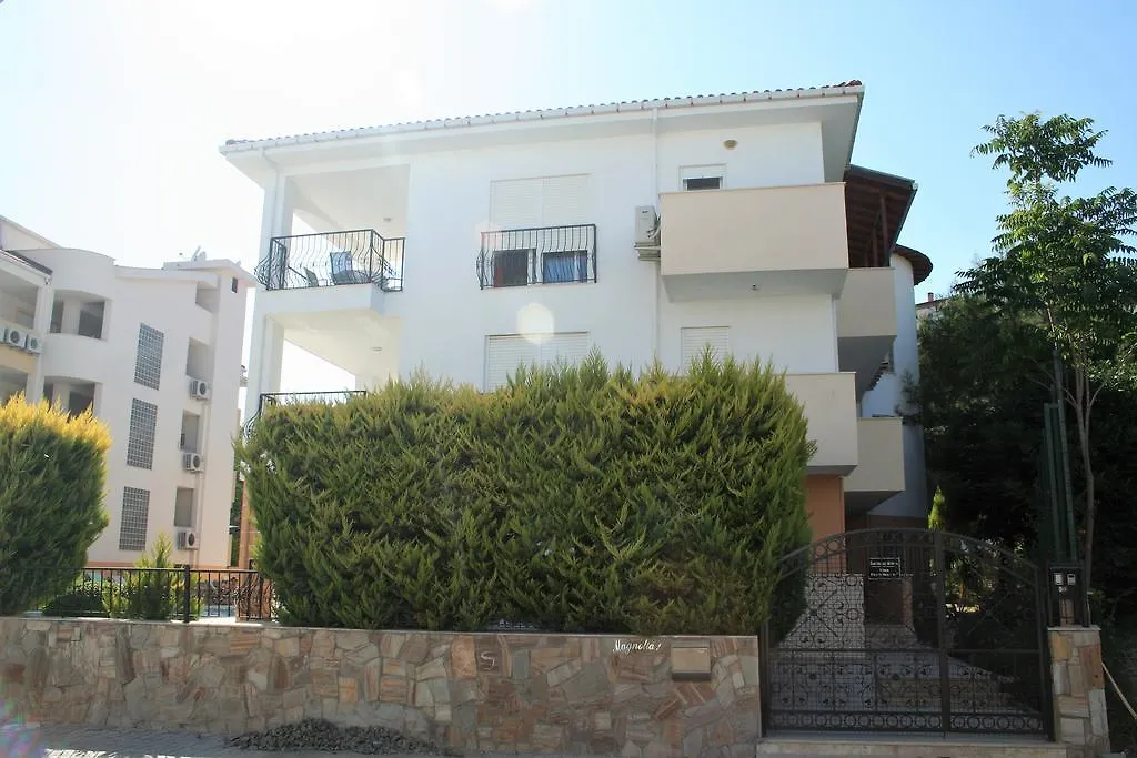 Magnolia 1 Appartement 5 Kusadası 0*,  Turcia